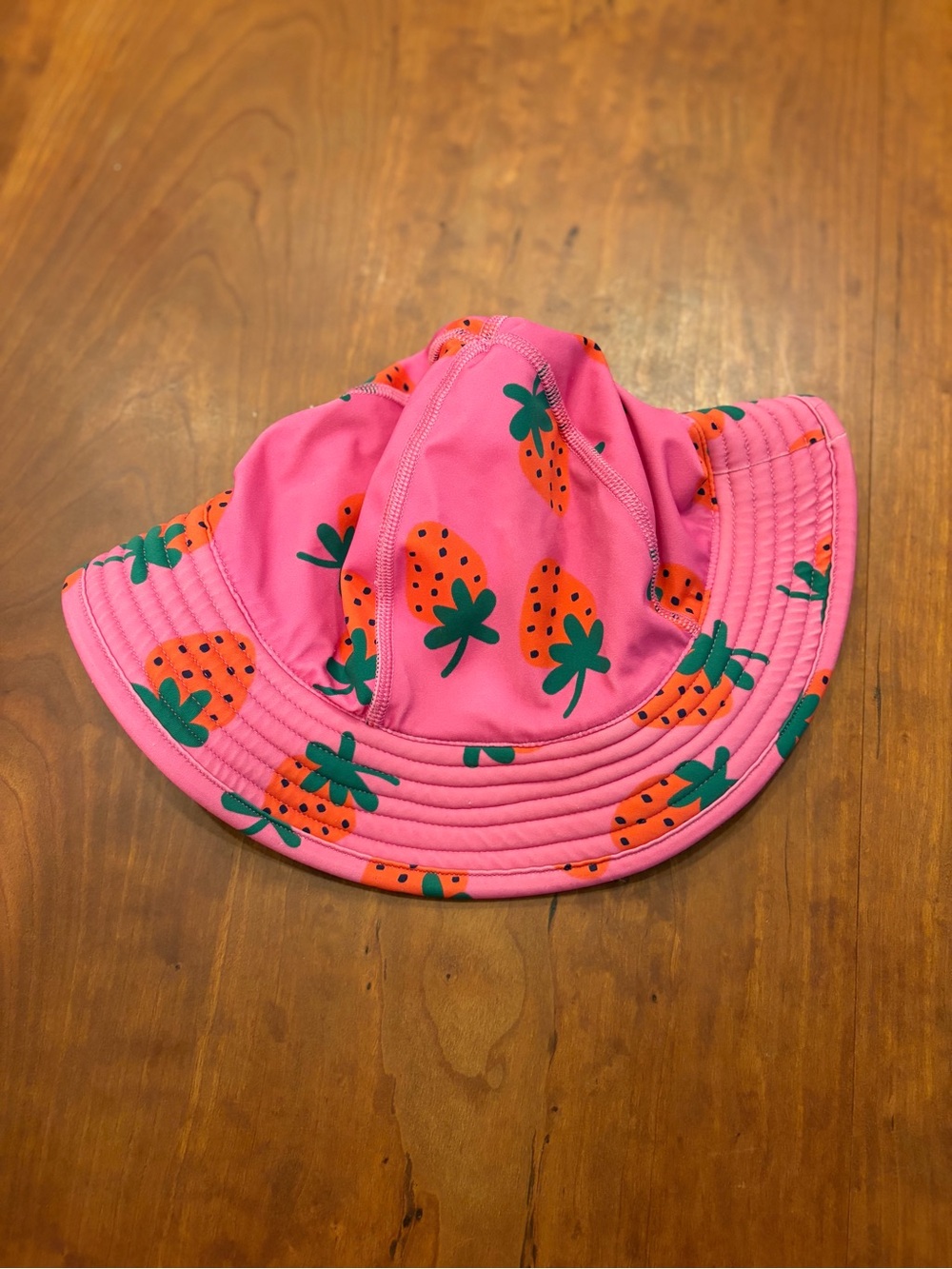 Hanna Andersson Strawberry Print Swim Bucket Hat